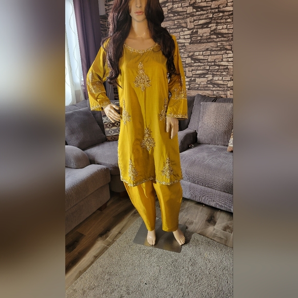 Pakistani Indian salwar kameez/ 2 peice salwar kameez suit/ China Raw Silk - Picture 2 of 7